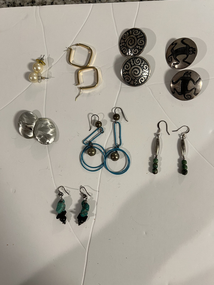 EIGHT PAIRS VINTAGE ESTATE EARRINGS SOUTHWEST NATIVE STERLING SILVER TURQUOISE2