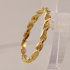 Vintage 14k Fancy Gold Ring. Size 6-1/4. High Polish, Diamond Cut Design.