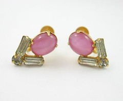 PINK MOONGLOW Glass Stone Vintage EARRINGS Screw Back Goldtone Rhinestone 5/8″