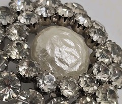 Vtg Rhinestone Large Faux Pearl Brooch Silver Tone Circular Pin Prong Set Stones