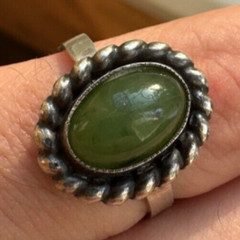 Vintage Silver 925 Soviet Era USSR Women’s Ring Stone Nephritis 8.75 size 4.65g