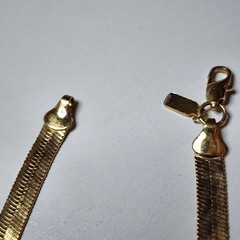 Vintage Lady Remington Signed “LR” Necklace Yellow Gold Plated Floral Design 18″