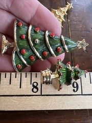 Lot of 4 Vintage Christmas Brooches Pins Trees Bell Rhinestones