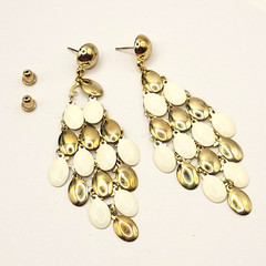 White & Gold Tone Metal Chandelier Cascade Dangle Vintage Earrings Ballroom