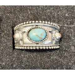 Vintage Southwestern Style Faux Turquoise Cabochon Ring Heavy Silver Plated Band