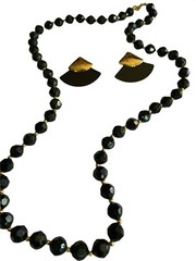 BLACK PLASTIC MULTIFACETED BEADED NECKLACE 29 in LONG With EARRINGS set