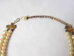 Vintage 1930s-40s Rhinestone/MOP/ Faux Pearl 15 Inch Gold Tone Pendant Necklace