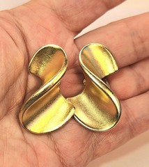 Signed TAT Vintage Earrings Matte Gold Clip-on 1990’s Fashion Statement