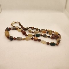 Vintage Agate Bead Necklace Circa 1970