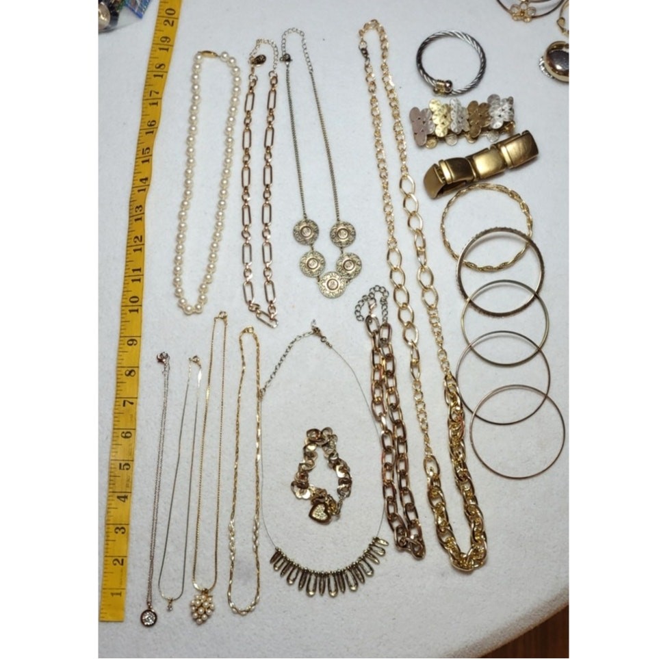 10 Necklaces 9 Bracelets Goldtone Costume Jewelry Lot Y2K Bangles Chains