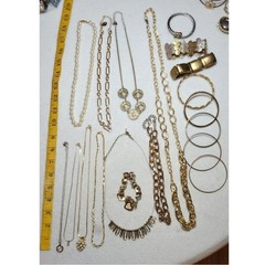 10 Necklaces 9 Bracelets Goldtone Costume Jewelry Lot Y2K Bangles Chains