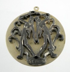 Vintage Edlee Gold and Gray Tone Gemini Medallion Pendant NEEDS BAIL AS IS 53.1g