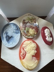 Vtg To Now Costume Jewelry Lot Cameos 21 Pieces Some Signed Carved Shell Germany