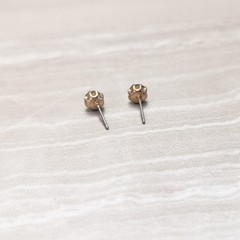 Vintage Stud Earrings Dark Reflective Gem & Gold Tone – Small
