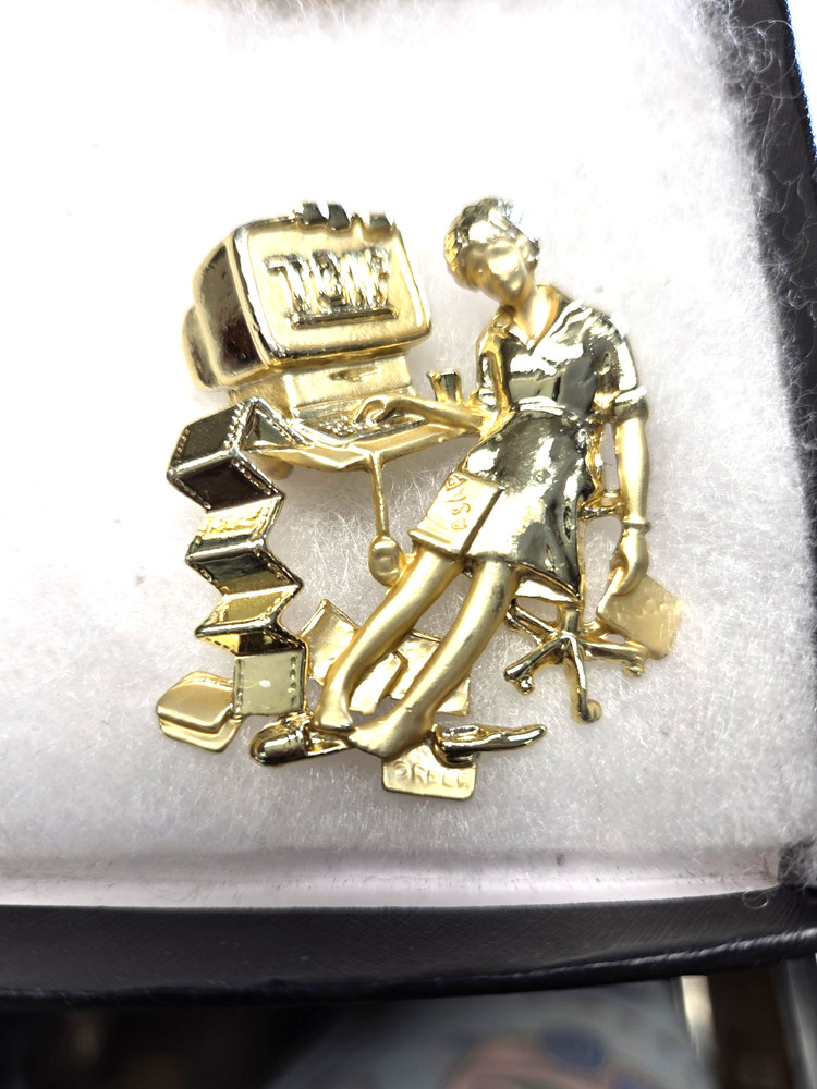 Vtg AJC gold tone T.G.I.F working Woman computer Pin