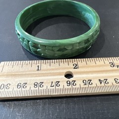 Green Lucite Plastic Bracelet Carved Flowers 2.5 In Diameter