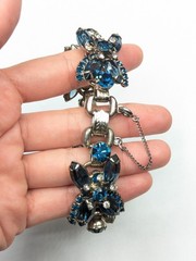 Juliana D&E Five 5 Link Rhinestone Bracelet Blue Navette Flower Accent Ref 6275