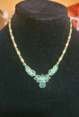 Vintage Style, Simulated Emerald 16″ Necklace. Cute!