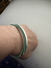 Vintage 1980s Plastic Lucite Bangle Bracelet Marbled Green And White Swirl
