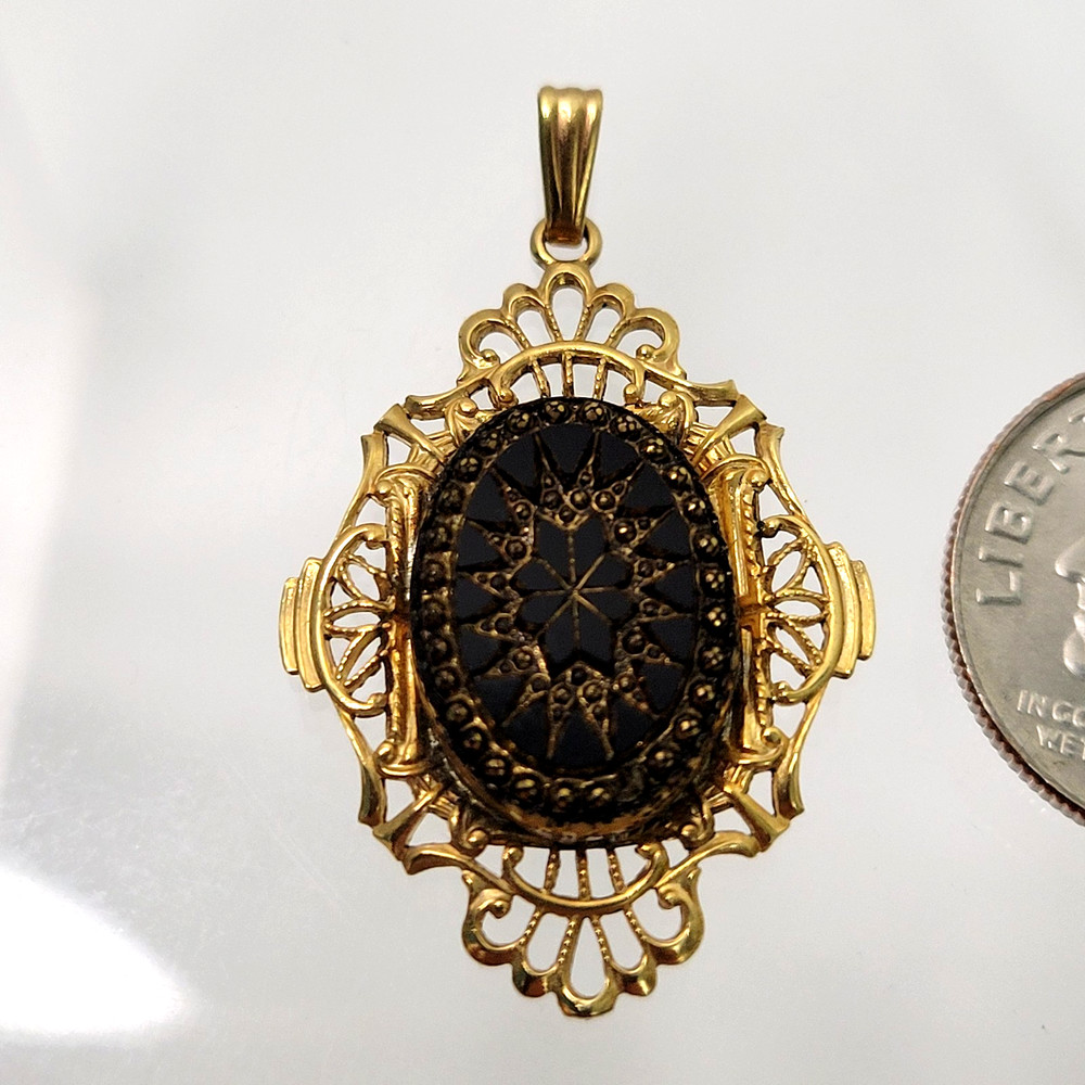 Vtg 1/20-14K Gold Filled GF Pendant Intricate filigree ONYX Dainty signed Estate