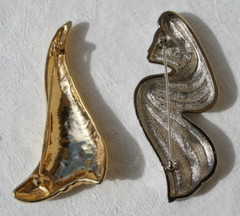2 Modernist White Enamel Swirl Abstract Gold Silver Tone Brooch Pin MCM 2.75″