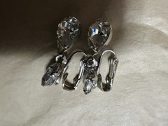 Lot Of 20 Retro Clip On Earrings with assorted Metals And Styles