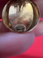 18kt RGP: Significa “18 Karat Rolled Gold Plate” (Planchado de Oro de 18 Quilate