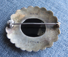 UNUSUAL VINTAGE STERLING SILVER & BLACK ONYX LA PAGLIA BROOCH PIN