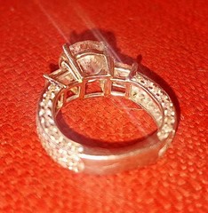 Vintage Lady’s 2.85ct Natural Diamond 5.35 TCW Platinum 900 Engagement Ring