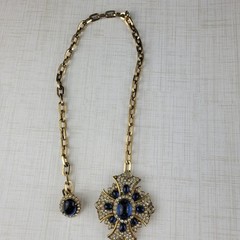 Maltese Cross Blue Cabochon Rhinestone Regal Mogul Double Brooch with Chain RARE