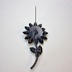 VTG MidCentury Black Rhinestone Flower Brooch Pin Open Back Japanned Daisy AS-IS