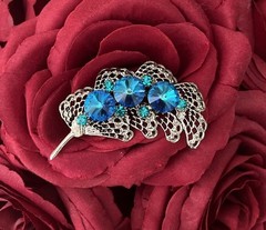 Vintage Rivoli Crystal Peacock Blue Green Silver Tone Feather Leaf Fan Brooch
