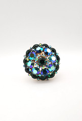 VINTAGE BLUE/GREEN AB RHINESTONE DOMED GOLD TONE JEWELRY PIN/BROOCH NICE QUALITY