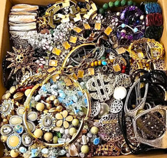 15 Pound Lbs Unsearched Huge Lot Jewelry VTG Vintage Modern Junk & Wear Tangled