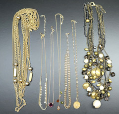 100 pcs Vintage Now Gold Tone Pendants Chains Necklaces Lot Signed & Unsigned