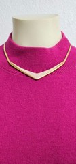 Vintage Trifari choker necklace gold tone metal with pink V charm 18”