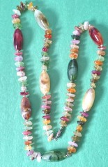 Vintage COLORFUL SWIRLED Acrylic Beaded Necklace W/Gold Tone Beads