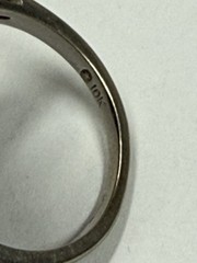 Vintage 1960’s 10K White Gold Oval Black Onyx Ring 5.1 Grams Size 6?