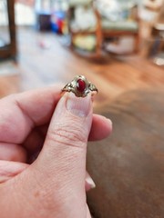 Antique Victorian Delicate 10K Yellow Gold Ring Faux Red Stone Sz 6.75 .76g