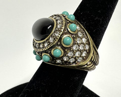 VINTAGE HEIDI DAUS BLACK, RHINESTONE, LIGHT BLUE ACCENTED SIZE 7.5 RING N223