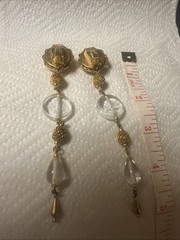 Vintage Style Dangle Drop Gold Tone Clip On Earrings