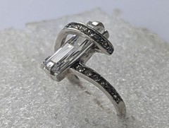 Vintage ring sterling silver 925 Size 7.5 Wt 3.65g Long Baguette Ukraine Bypass