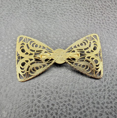 Vintage Brooch Gold Tone Filigree Bow Art Deco Style Pin Ornate Fashion Jewelry