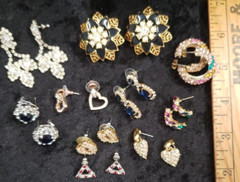 RHINESTONE Mixed Vintage Multi-Color Pierced Earrings LOT/10