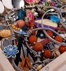 Vtg To Now Jewelry Lot All Good Wearable Necklaces Bracelets Earings Ring