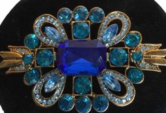 Gold Tone Shades Of Blue Brooch Pin Crystals Rhinestones