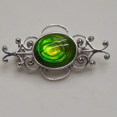 925 Sterling Silver Filigree Brooch Green Cabochon 1.25in 4.50g Vintage Classic