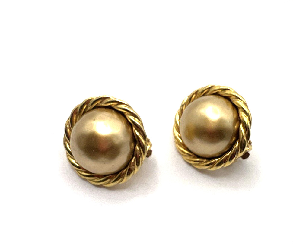 Vintage 80s Clip-On Earrings Carol lee Clip Ons faux pearl