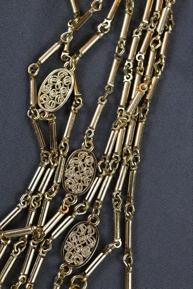 Vintage Monet Oval Filigree Station Bar Link Gold Tone Chain Necklace 57″ Long