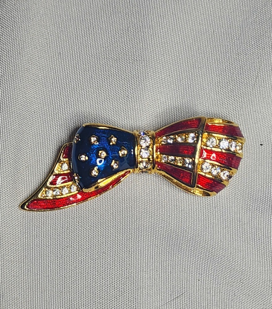VINTAGE CAROLEE Bow American Flag Gold Tone Enamel Rhinestones Brooch